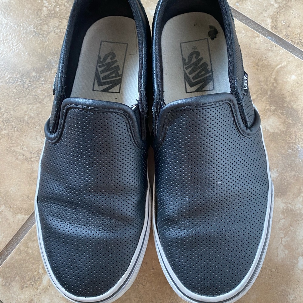 Vans - Picture 5 of 6